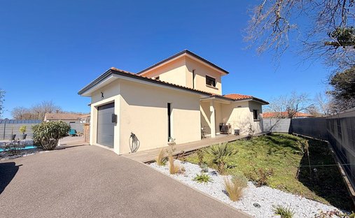 Villa in Le Teich, Nouvelle-Aquitaine, France 1