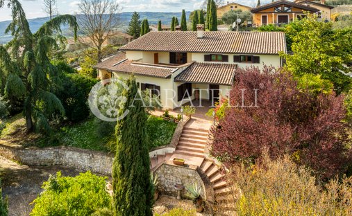 Villa in Todi, Umbria, Italy 1