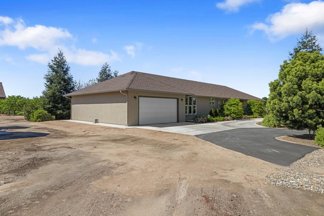 House in Modesto, California, United States 5 - 17488111