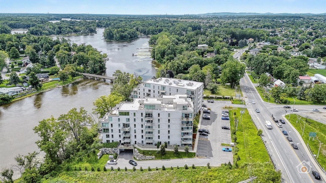Condo in Boisbriand, Quebec, Canada 1 - 17488242