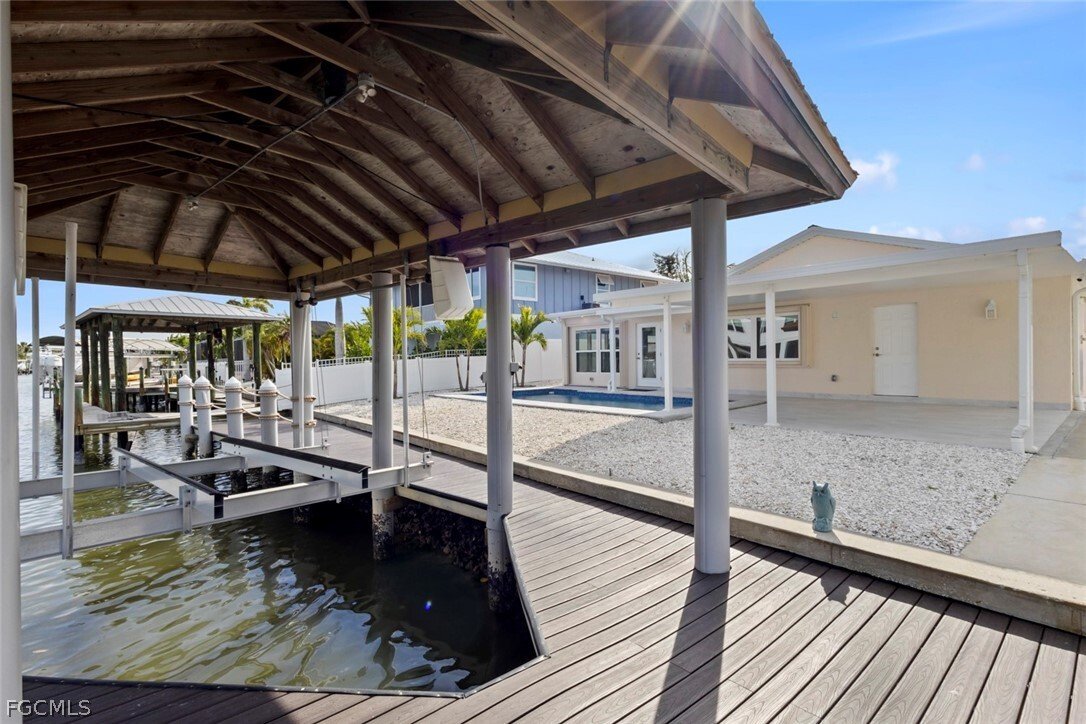 House in Fort Myers Beach, Florida, United States 2 - 17487265
