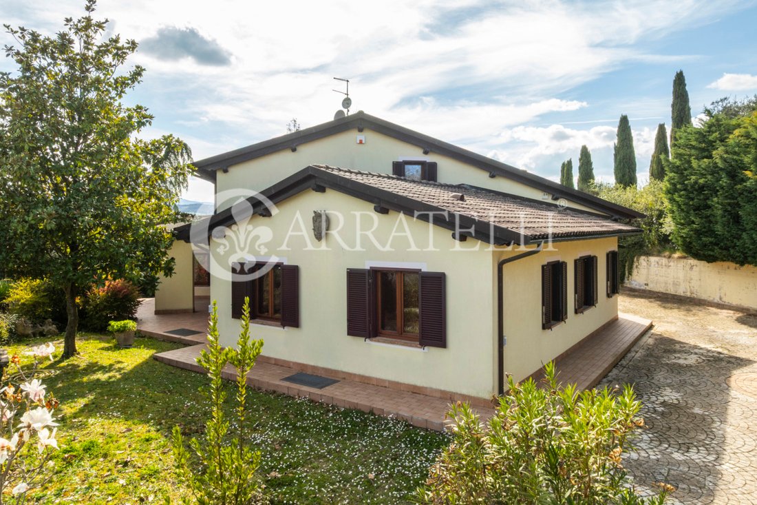 Villa in Todi, Umbria, Italy 4 - 17485696
