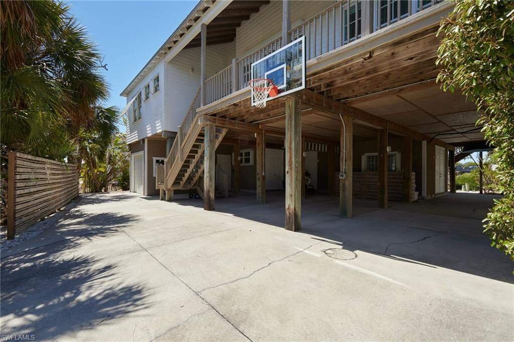 House in Bokeelia, Florida, United States 2 - 17489181