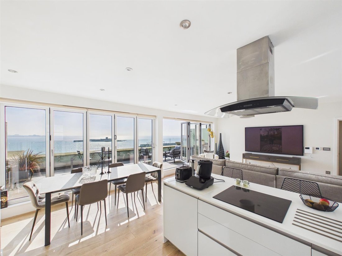 Apartment in Saint Aubin, St Brelade, Jersey 3 - 17490623