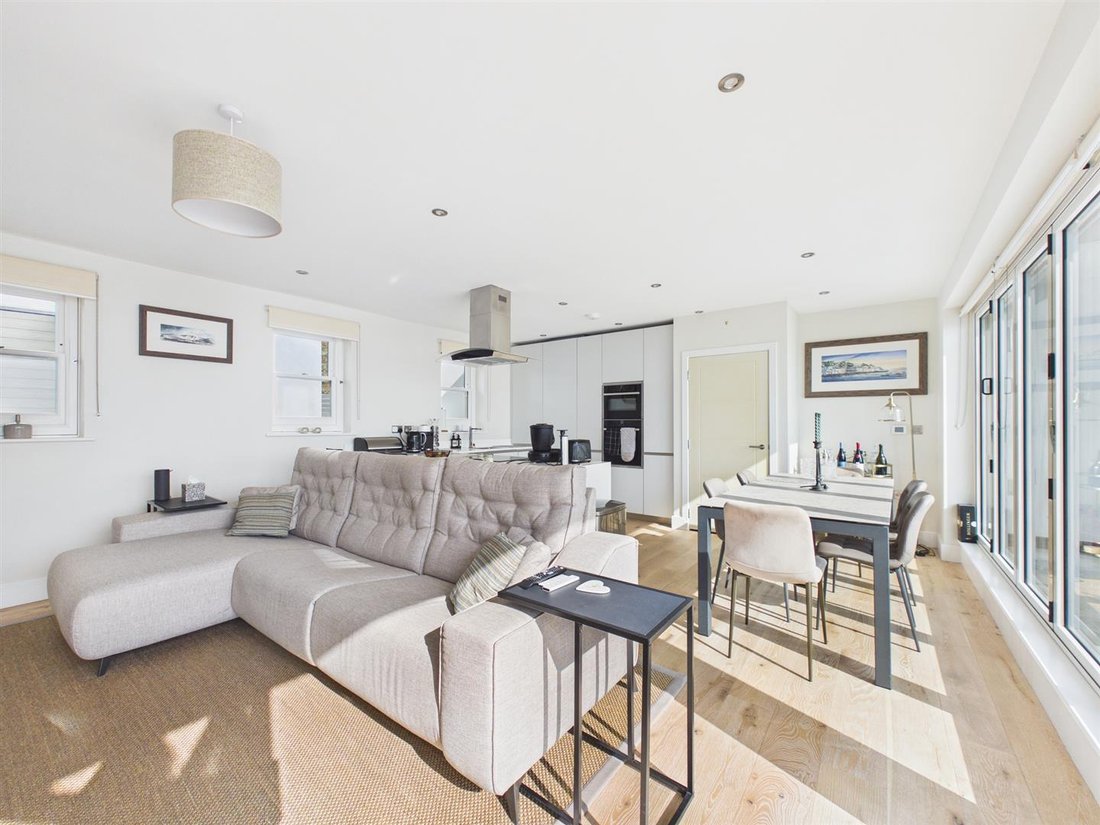 Apartment in Saint Aubin, St Brelade, Jersey 5 - 17490623