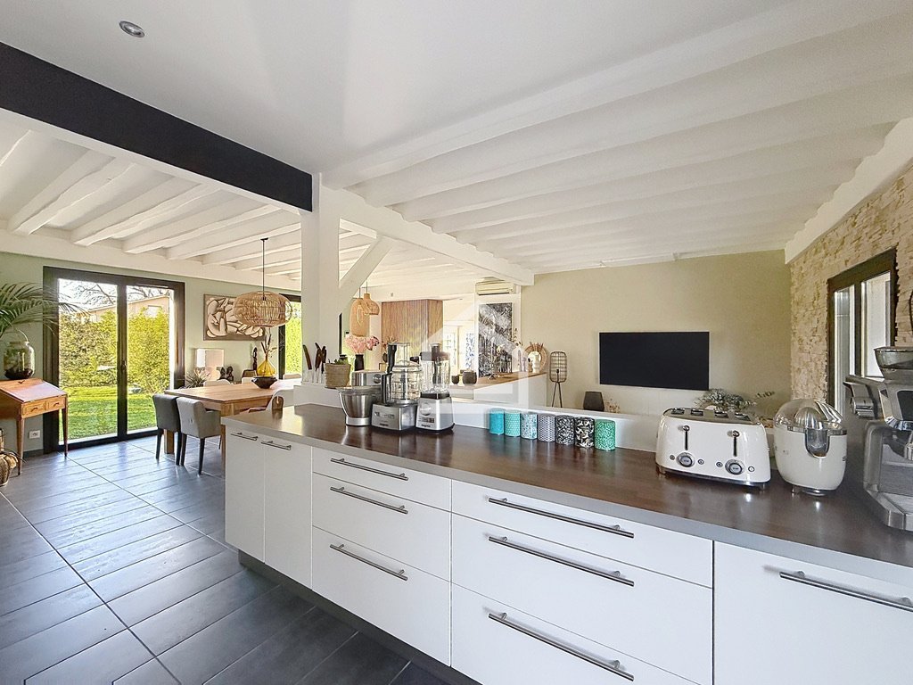 House in Saint-Medard-en-Jalles, Nouvelle-Aquitaine, France 4 - 17490878