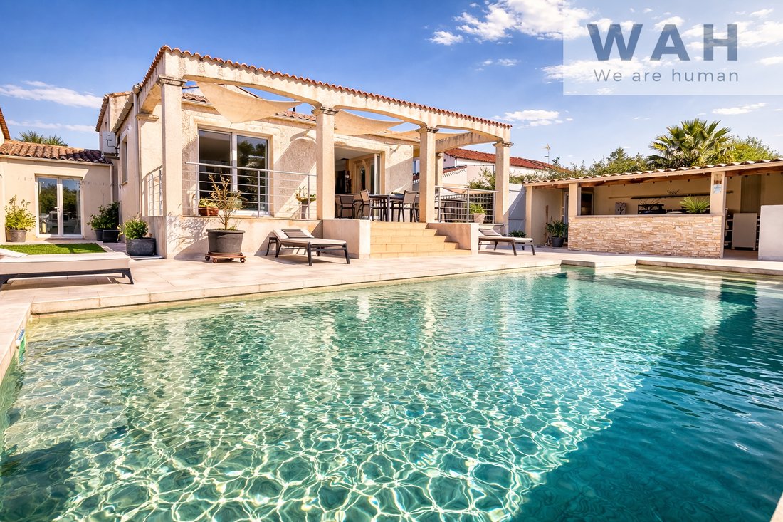 Villa in Centre Ville, Mauguio, France 2 - 17490897