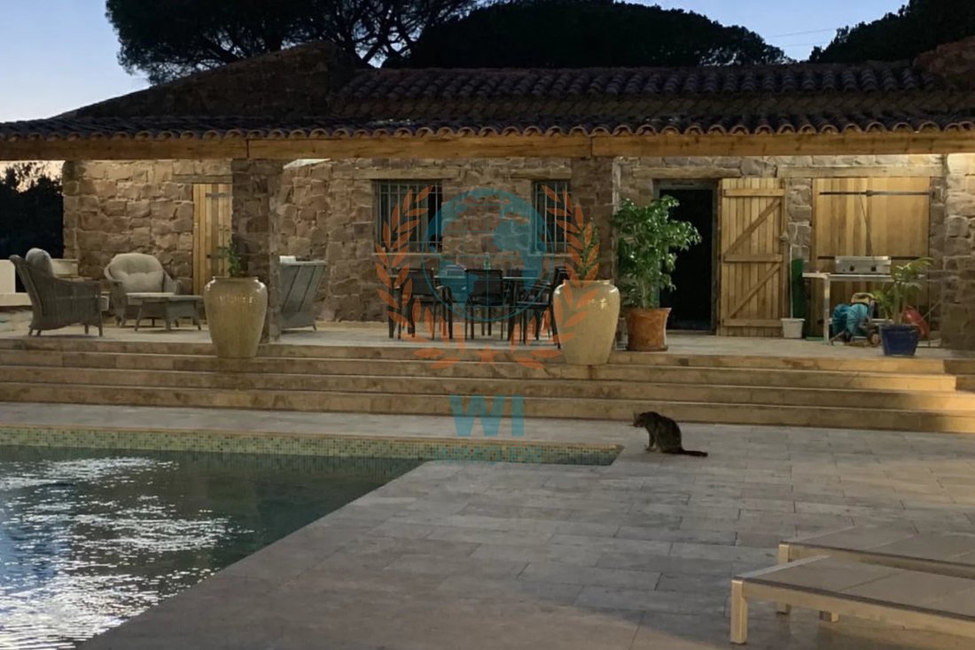 House in Ecarts, Roquebrune-sur-Argens, France 2 - 17490898