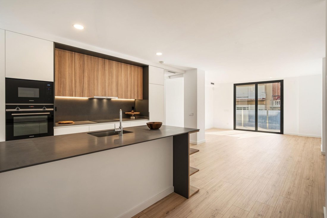Apartment in Districte 1, Badalona, Spain 1 - 17491076