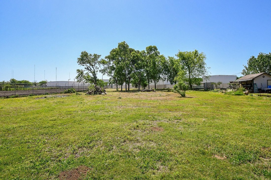 House in Houston, Texas, United States 3 - 17490962