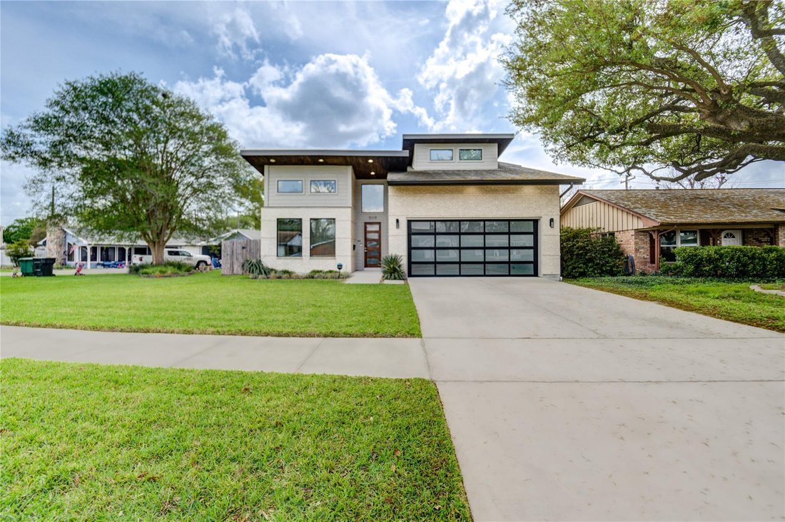 House in Houston, Texas, United States 1 - 17490944