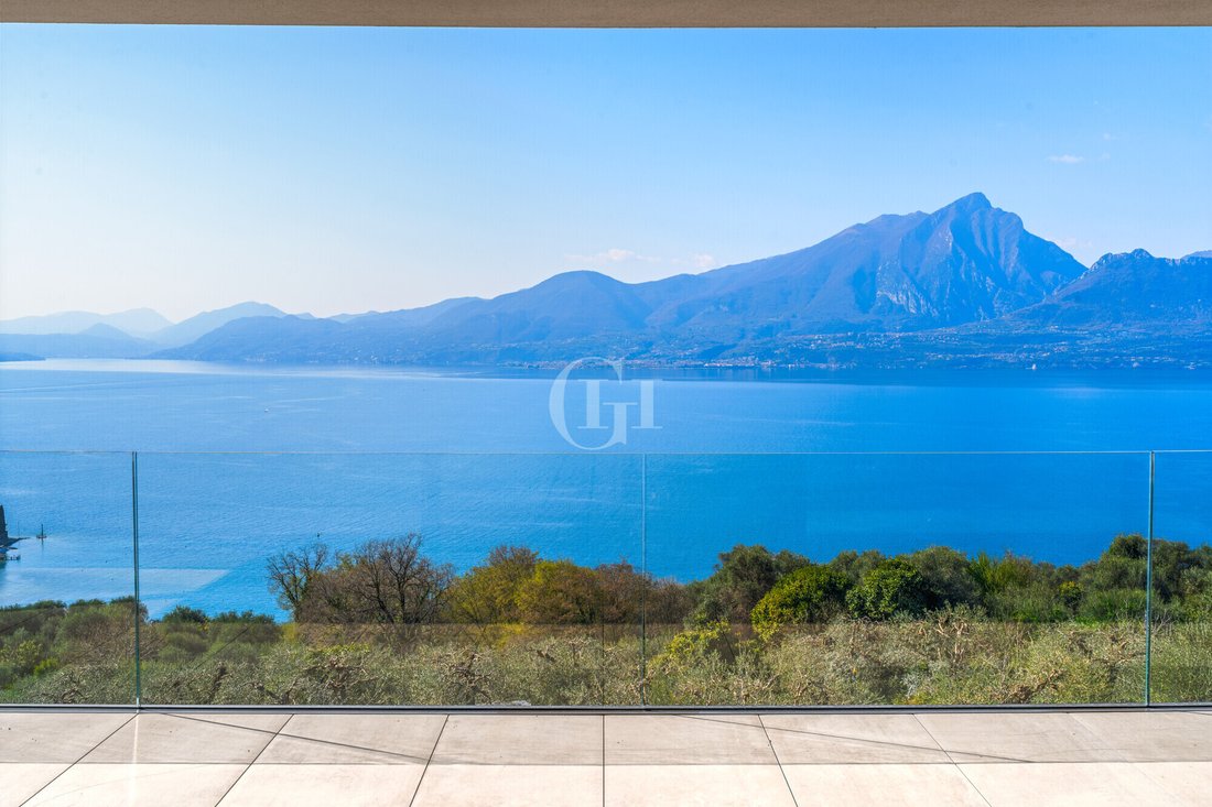 Villa in Torri del Benaco, Veneto, Italy 4 - 17490889