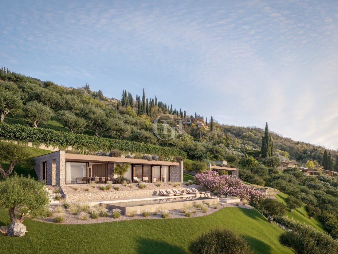 Villa in Torri del Benaco, Veneto, Italy 2 - 17491085
