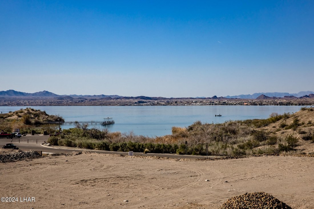 Land in Lake Havasu City, Arizona, United States 1 - 17490522