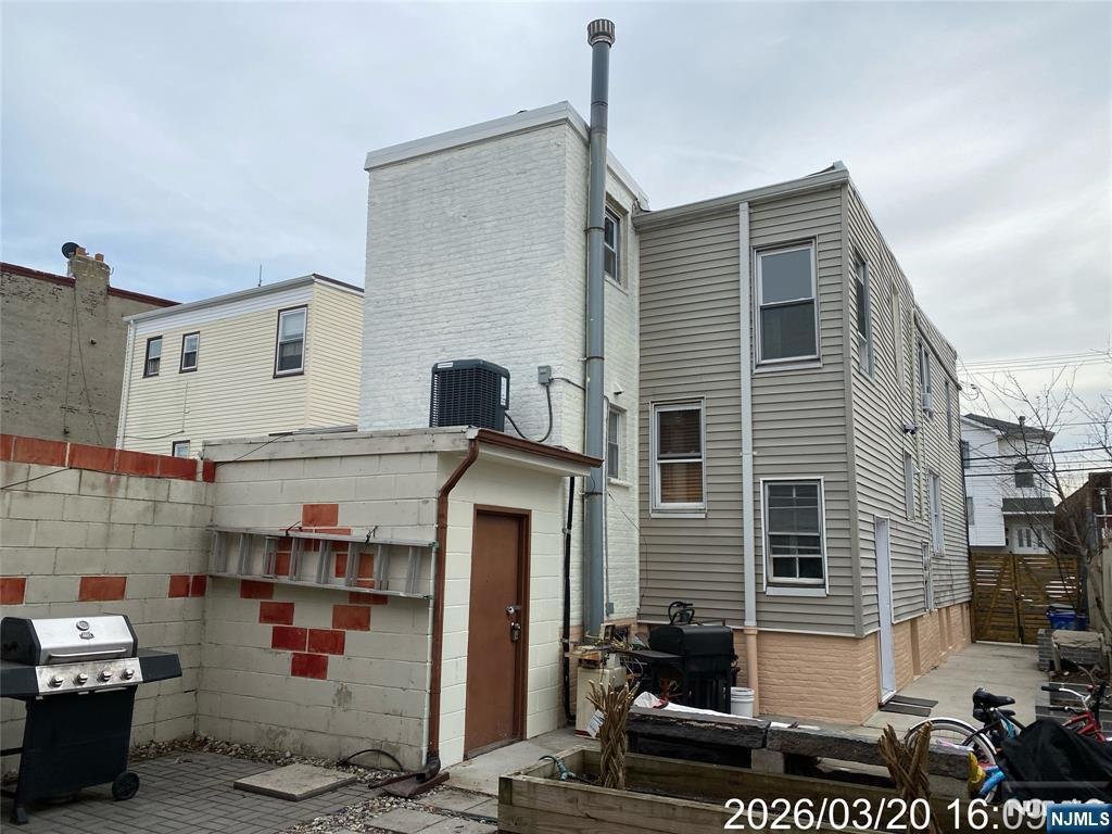 Apartment in Newark, New Jersey, United States 2 - 17491060