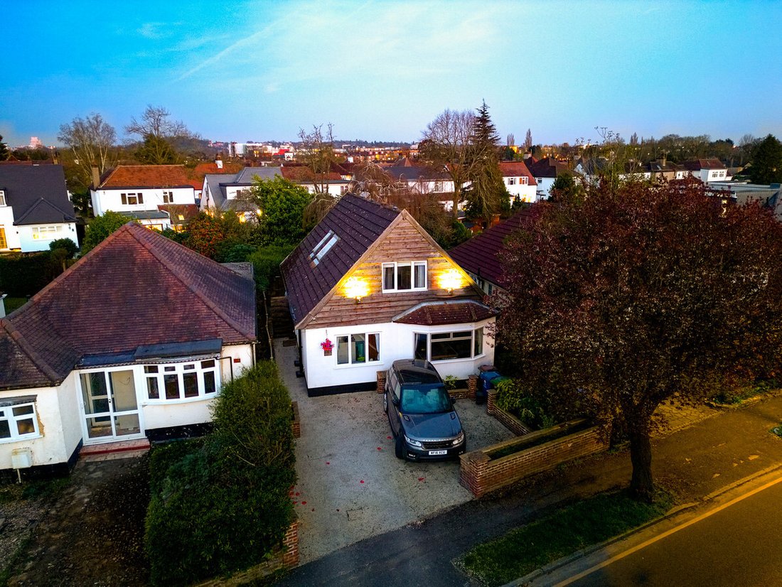 House in Rayners Lane, Harrow, England 1 - 17490404