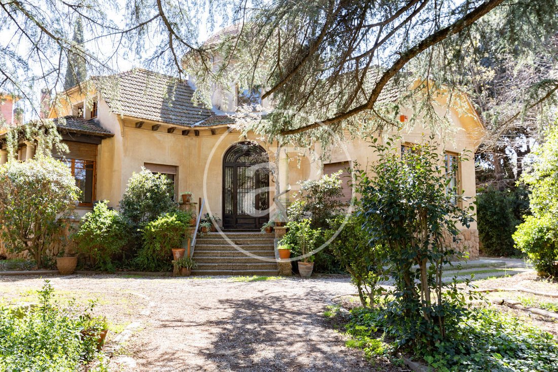 Villa in Sant Cugat del Valles, Catalonia, Spain 1 - 16738089