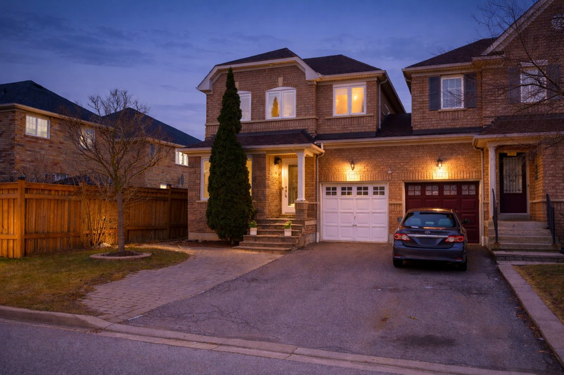 House in Mississauga, Ontario, Canada 1 - 17491131