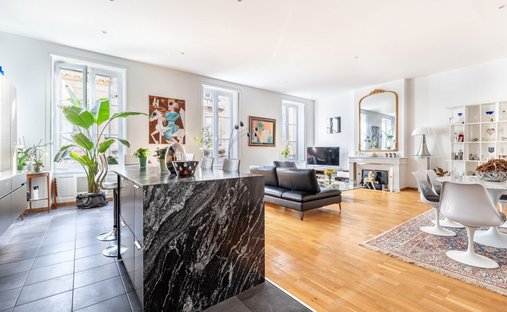 Apartment in Hôtel de Ville-Quinconce-Saint Seurin-Fondaudège, Bordeaux, France 1