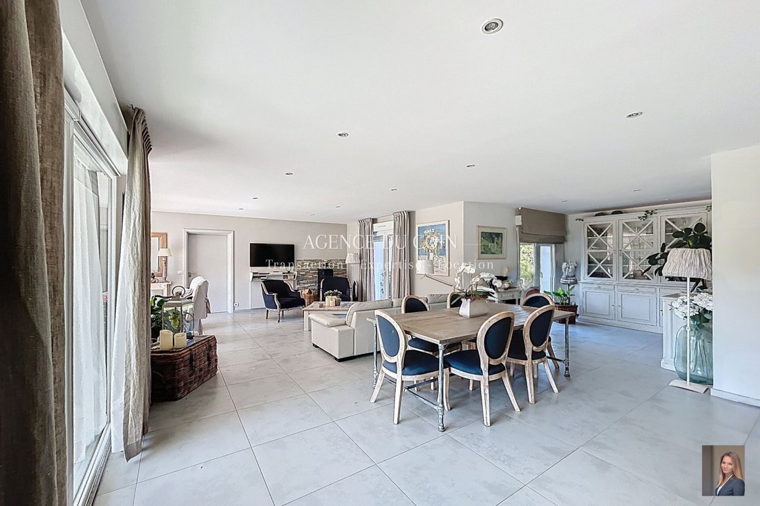 Villa in La Motte, Provence-Alpes-Côte d'Azur, France 2 - 17491103