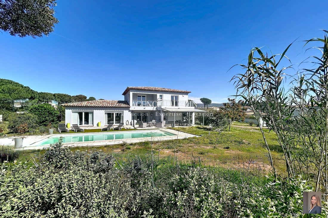 Villa in La Motte, Provence-Alpes-Côte d'Azur, France 1 - 17491103