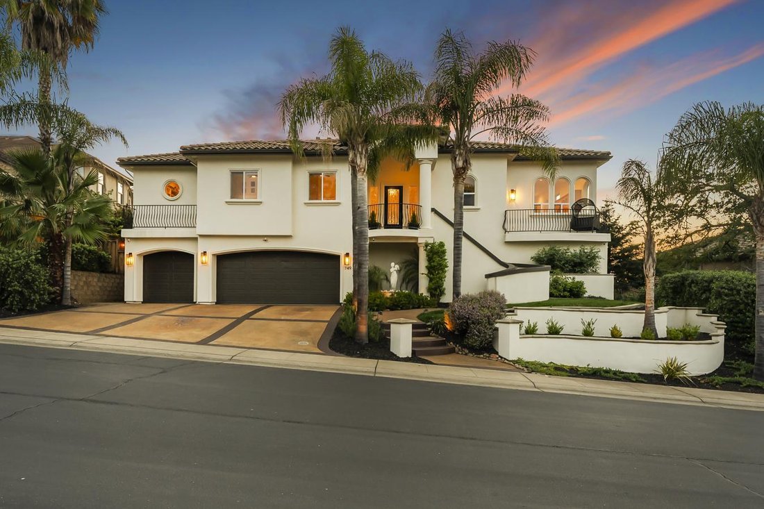 House in Folsom, California, United States 1 - 17491130