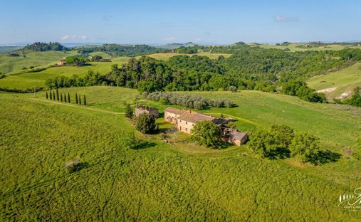 Casa de Campo en Asciano, Toscana, Italia 1