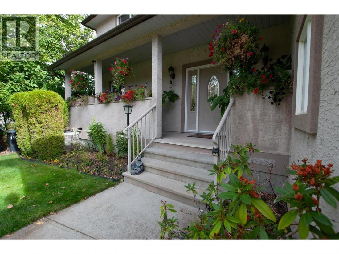House in Kaleden, British Columbia, Canada 4 - 17491170