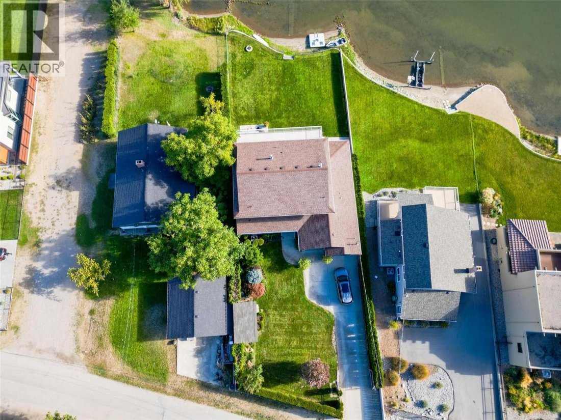 House in Kaleden, British Columbia, Canada 3 - 17491170