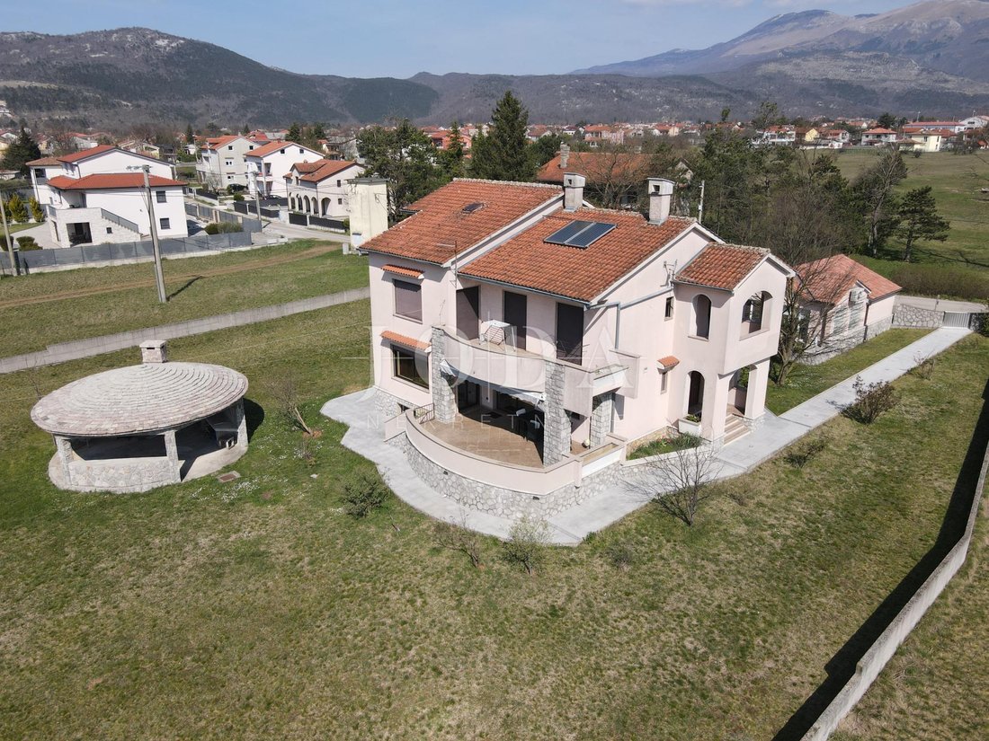 House in Opcina Jelenje, Primorje-Gorski Kotar County, Croatia 1 - 17477224