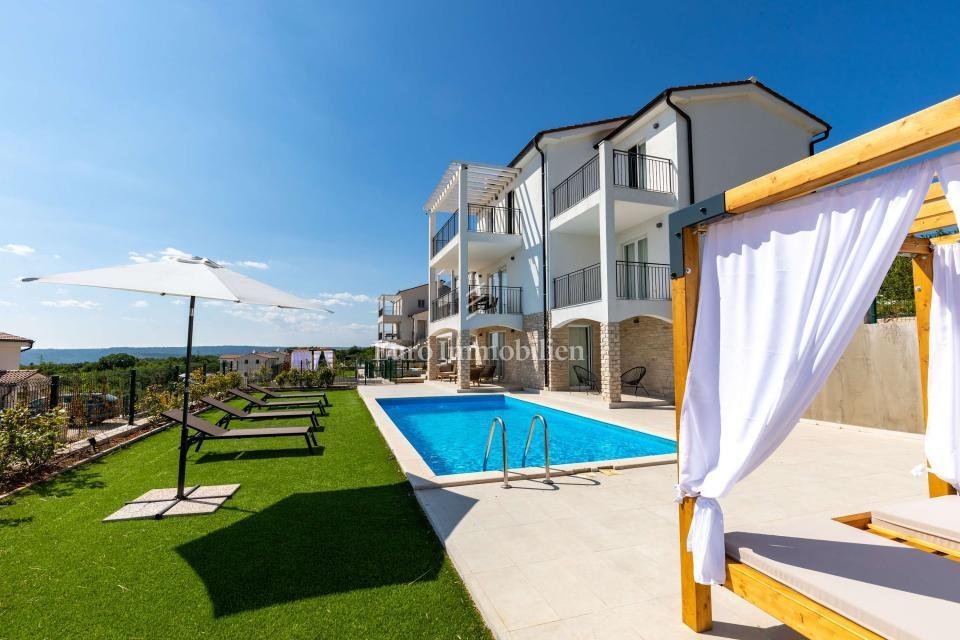 House in Sveti Lovrec Labinski, Istria County, Croatia 2 - 17491203