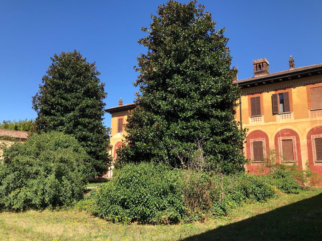Villa in Vermezzo, Lombardy, Italy 2 - 17491456