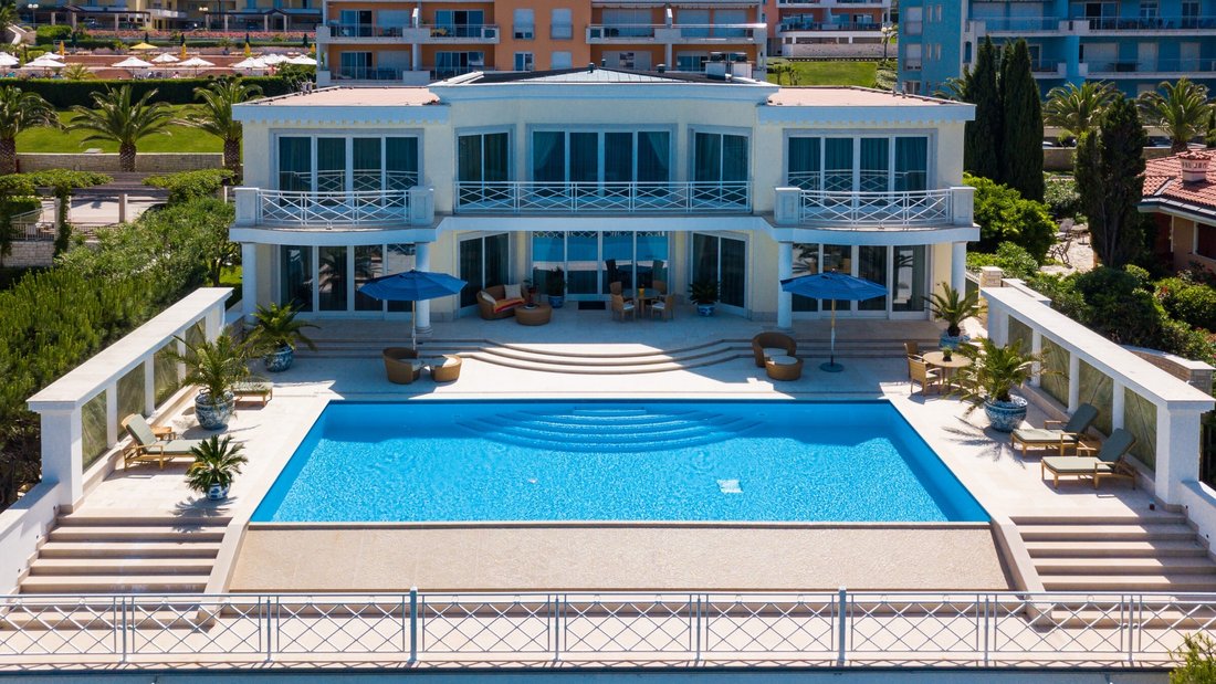 Villa in Umag, Istria County, Croatia 2 - 17491463