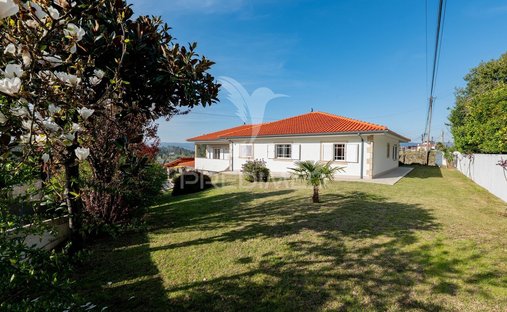 House in Adaufe, Braga, Portugal 1