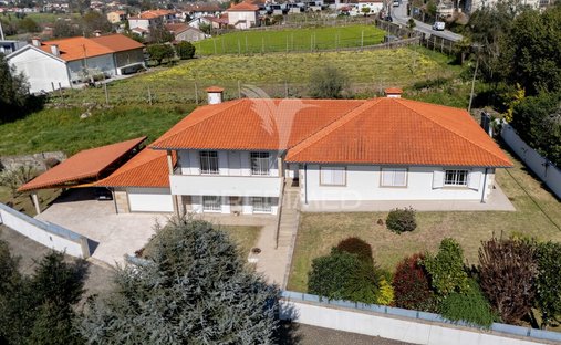 House in Adaufe, Braga, Portugal 1
