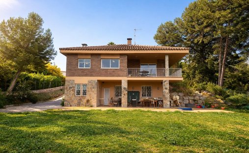 Villa in Sabadell, Catalonia, Spain 1