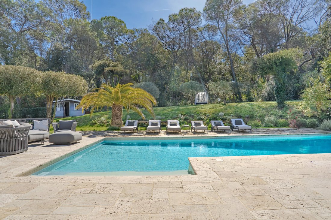 Villa in Mougins, Provence-Alpes-Côte d'Azur, France 4 - 17491337