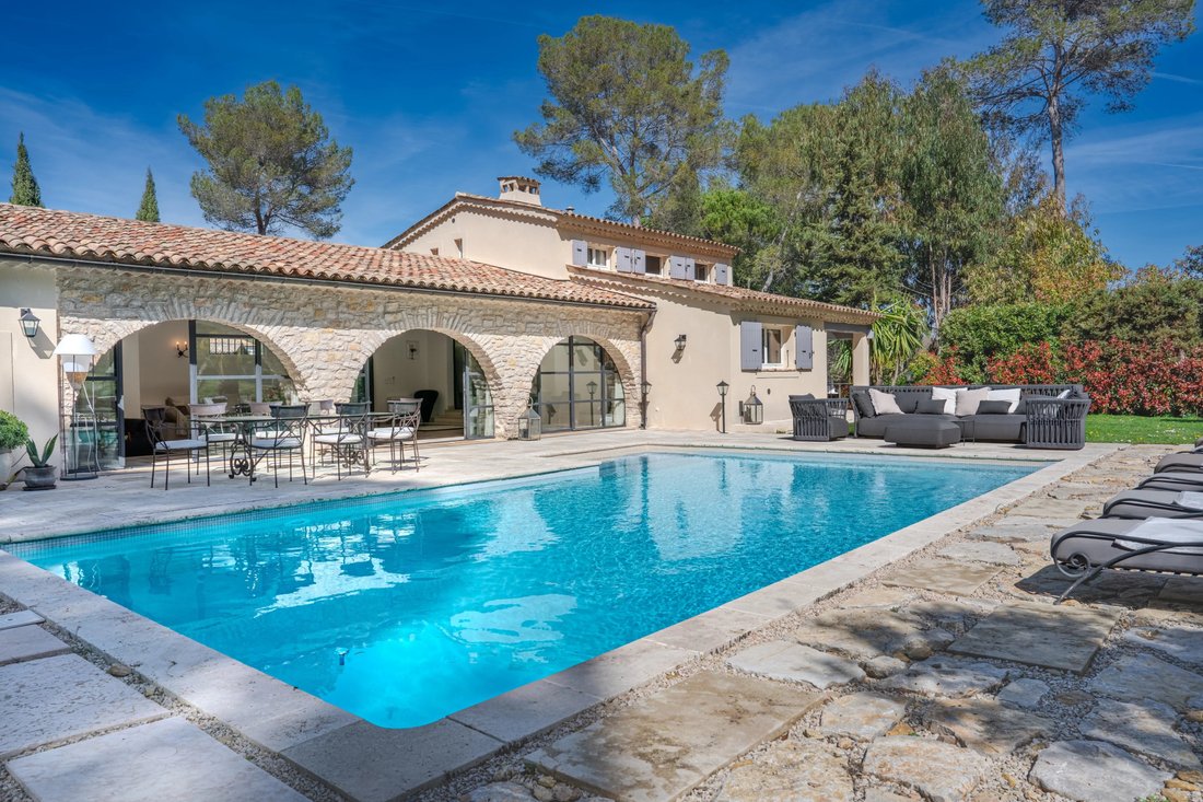 Villa in Mougins, Provence-Alpes-Côte d'Azur, France 1 - 17491337