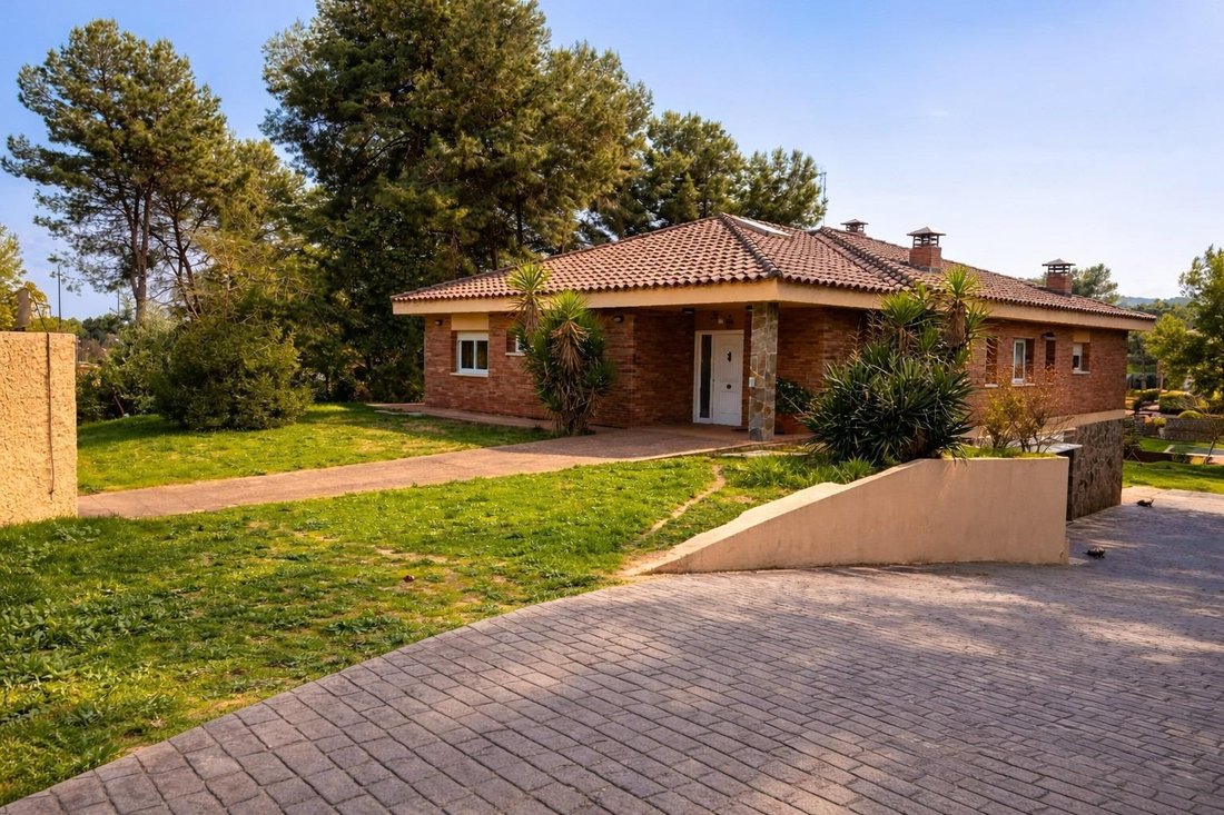 Villa in Sabadell, Catalonia, Spain 4 - 17491305