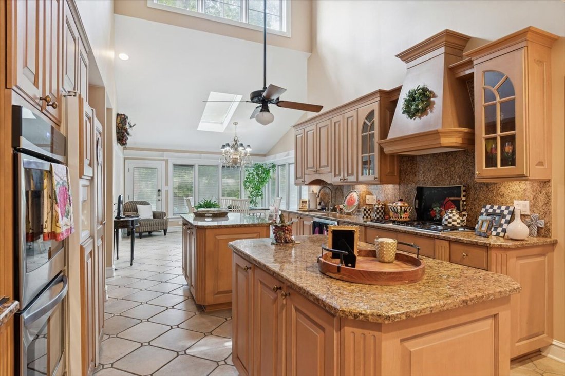 House in Downers Grove, Illinois, United States 4 - 17491500