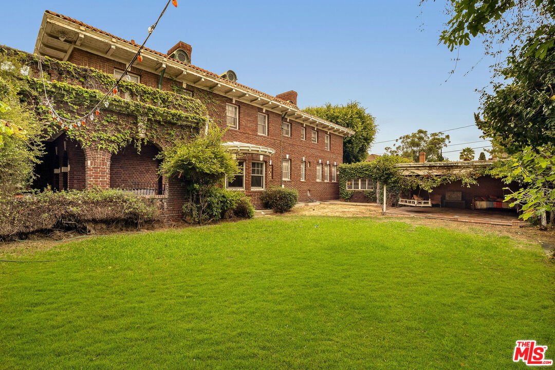 House in Los Angeles, California, United States 4 - 17491563