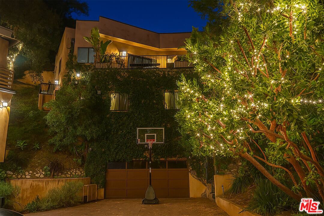 House in Los Angeles, California, United States 2 - 17476991