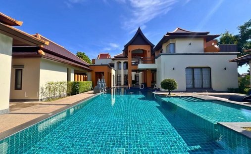 Villa in Pattaya City, Chon Buri, Thailand 1