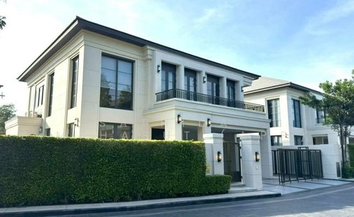 Maison à Nong Pla Lai, Province de Chonburi, Thaïlande 1