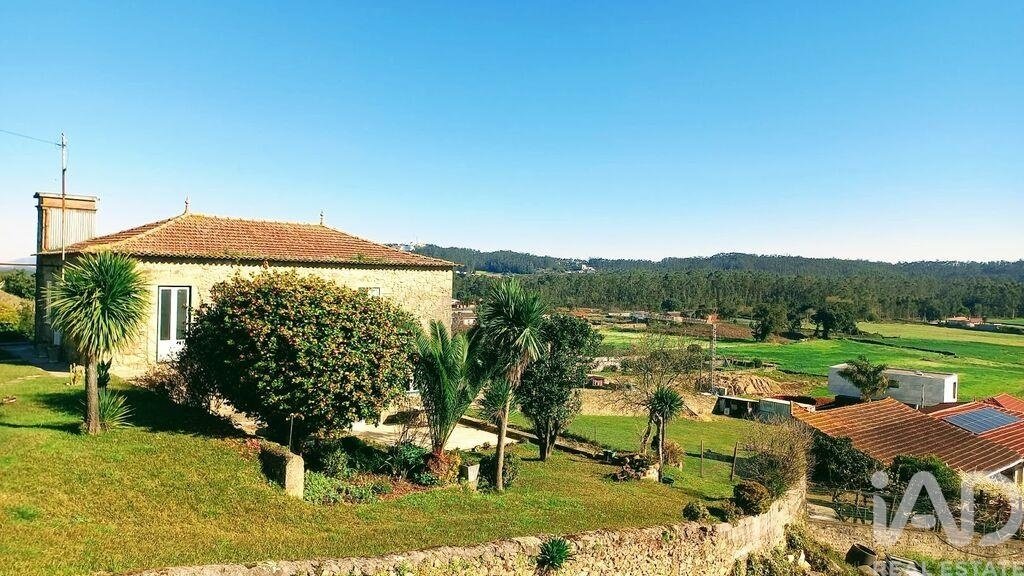 Townhouse in Aver-o-Mar, Amorim e Terroso, Porto District, Portugal 1 - 17491859