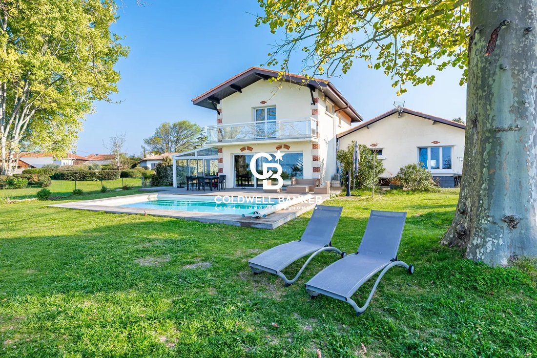 Villa in Ares, Nouvelle-Aquitaine, France 3 - 16220579