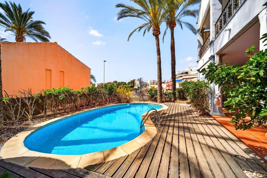 Chalet in Los Cristianos, Canary Islands, Spain 3 - 17492053