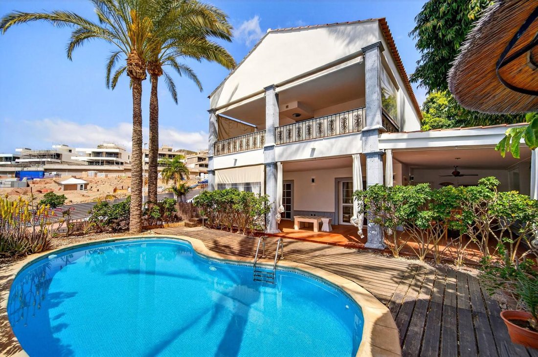 Chalet in Los Cristianos, Canary Islands, Spain 2 - 17492053