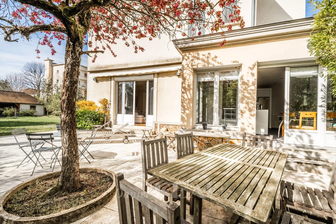 House in Chatou, Ile-de-France, France 5 - 15968720