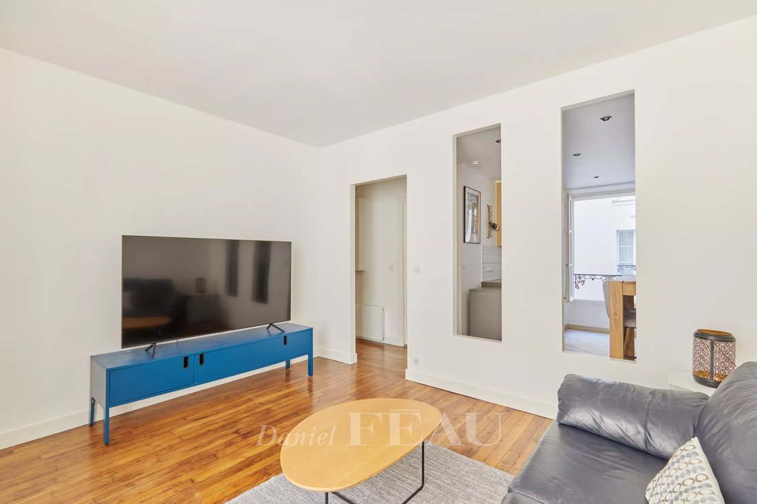 Apartment in Gros Caillou, Paris 7e Arrondissement, Paris 4 - 17491919